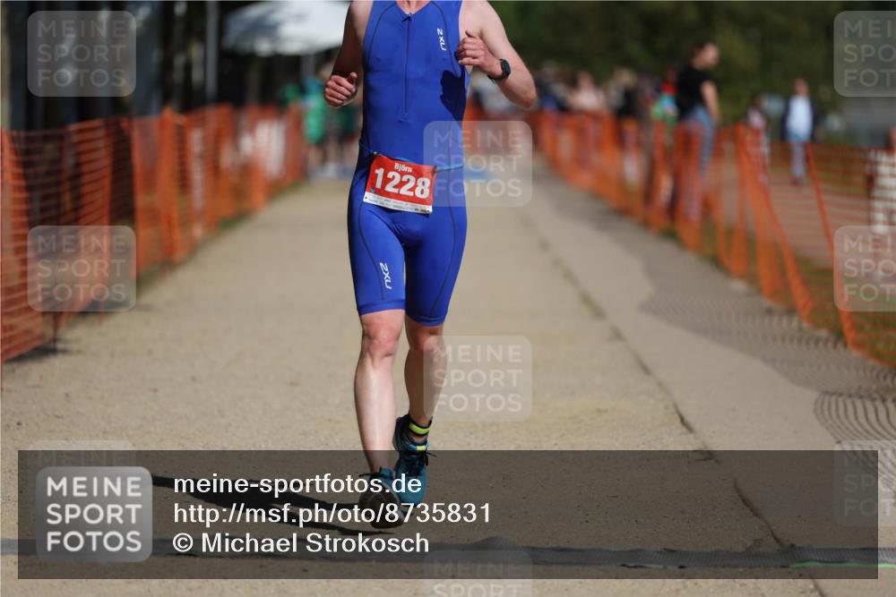 07.09.2025 - 19. Norderstedt Triathlon Michael Strokosch http://msf.ph/oto/8735831 07.09.2025 12:21:55 Laufen 782, 1228 meine-sportfotos.de