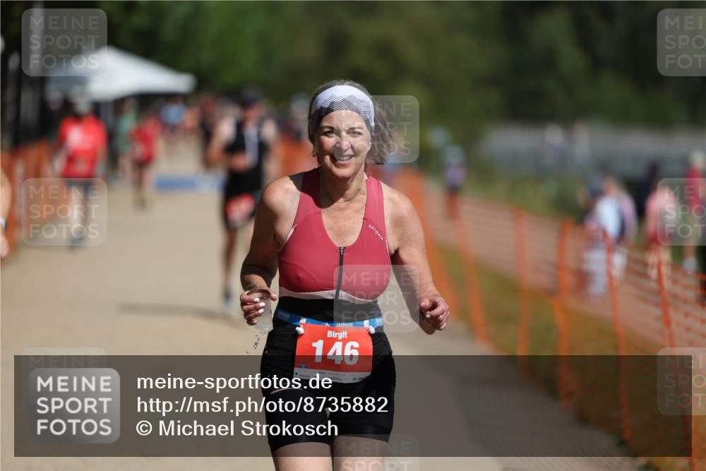 07.09.2025 - 19. Norderstedt Triathlon Michael Strokosch http://msf.ph/oto/8735882 07.09.2025 12:22:21 Laufen 146, 731, 1272 meine-sportfotos.de