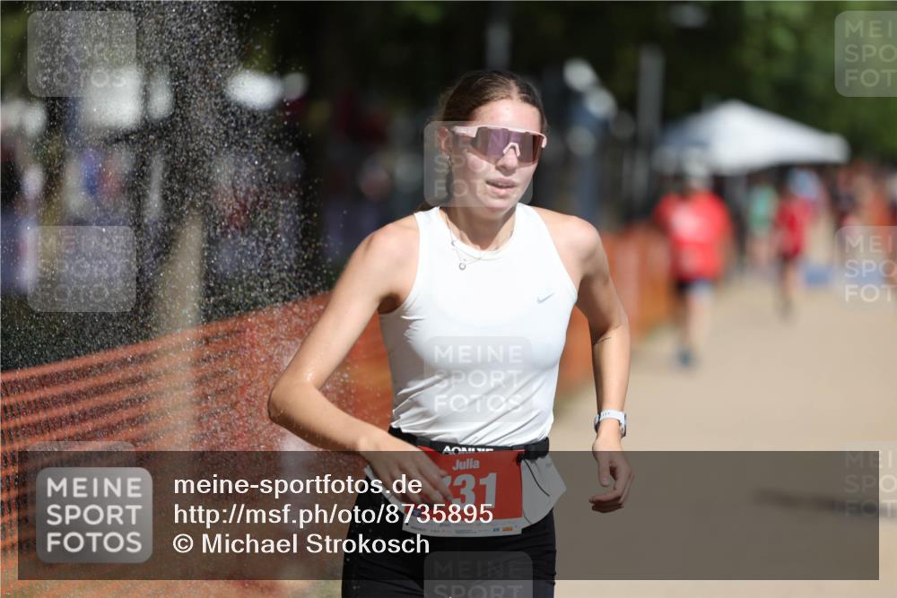 07.09.2025 - 19. Norderstedt Triathlon Michael Strokosch http://msf.ph/oto/8735895 07.09.2025 12:22:22 Laufen 146, 731, 1272 meine-sportfotos.de