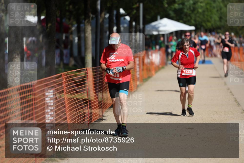 07.09.2025 - 19. Norderstedt Triathlon Michael Strokosch http://msf.ph/oto/8735926 07.09.2025 12:22:34 Laufen 253, 830, 1229 meine-sportfotos.de