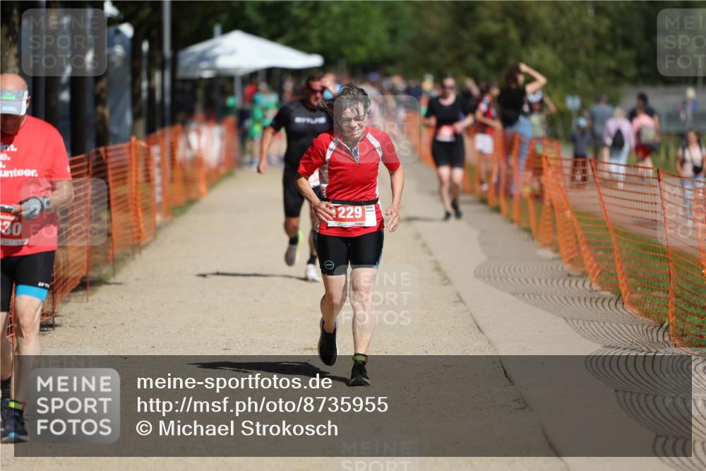 07.09.2025 - 19. Norderstedt Triathlon Michael Strokosch http://msf.ph/oto/8735955 07.09.2025 12:22:36 Laufen 253, 830, 1229 meine-sportfotos.de