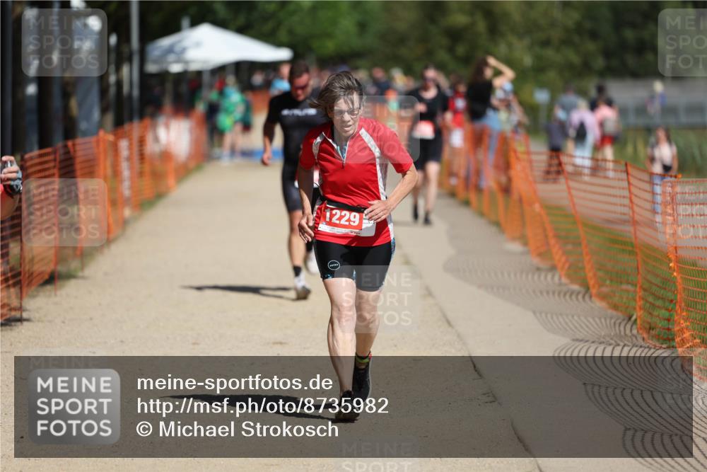 07.09.2025 - 19. Norderstedt Triathlon Michael Strokosch http://msf.ph/oto/8735982 07.09.2025 12:22:37 Laufen 253, 830, 1229 meine-sportfotos.de