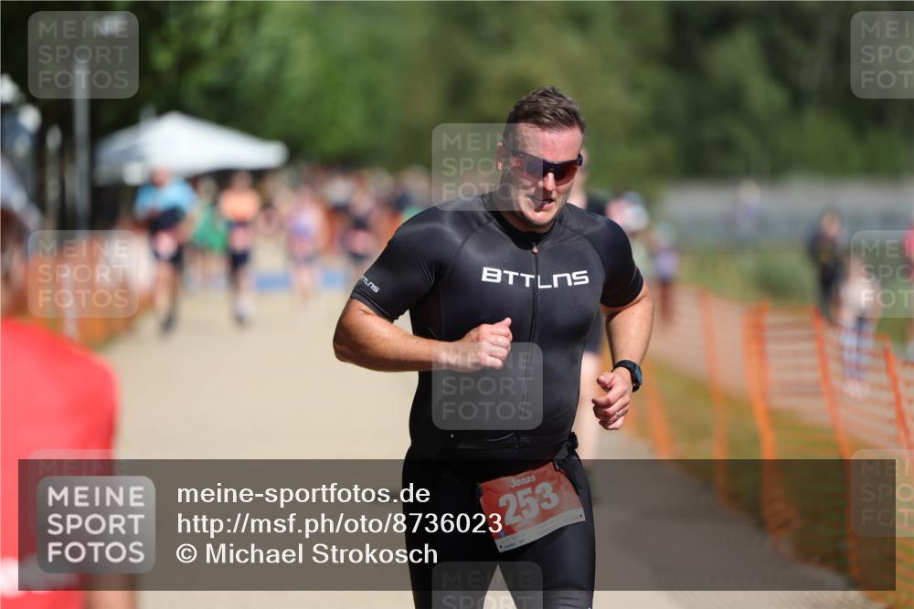 07.09.2025 - 19. Norderstedt Triathlon Michael Strokosch http://msf.ph/oto/8736023 07.09.2025 12:22:43 Laufen 253, 1229, 1244 meine-sportfotos.de