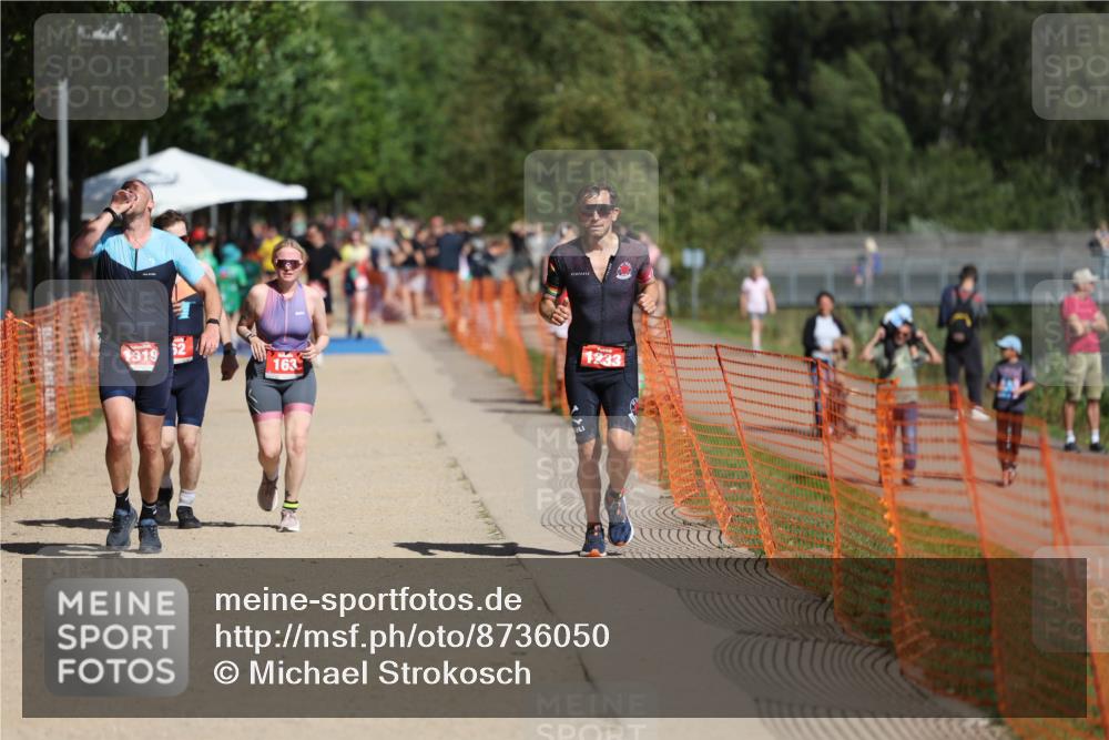 07.09.2025 - 19. Norderstedt Triathlon Michael Strokosch http://msf.ph/oto/8736050 07.09.2025 12:22:51 Laufen 162, 163, 1233, 1319 meine-sportfotos.de