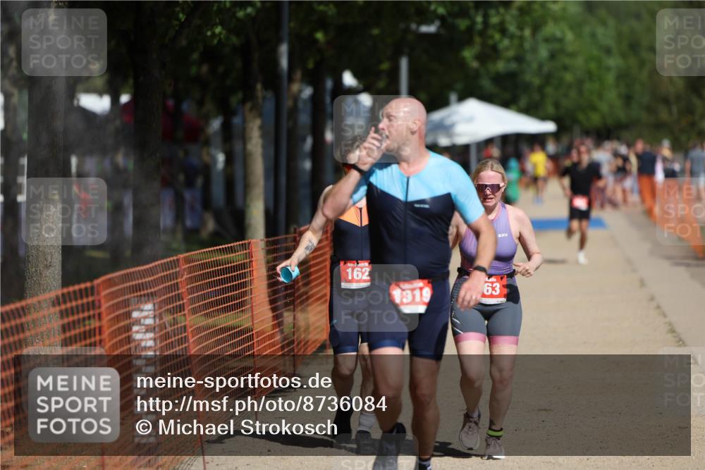07.09.2025 - 19. Norderstedt Triathlon Michael Strokosch http://msf.ph/oto/8736084 07.09.2025 12:22:55 Laufen 162, 163, 1233, 1319 meine-sportfotos.de