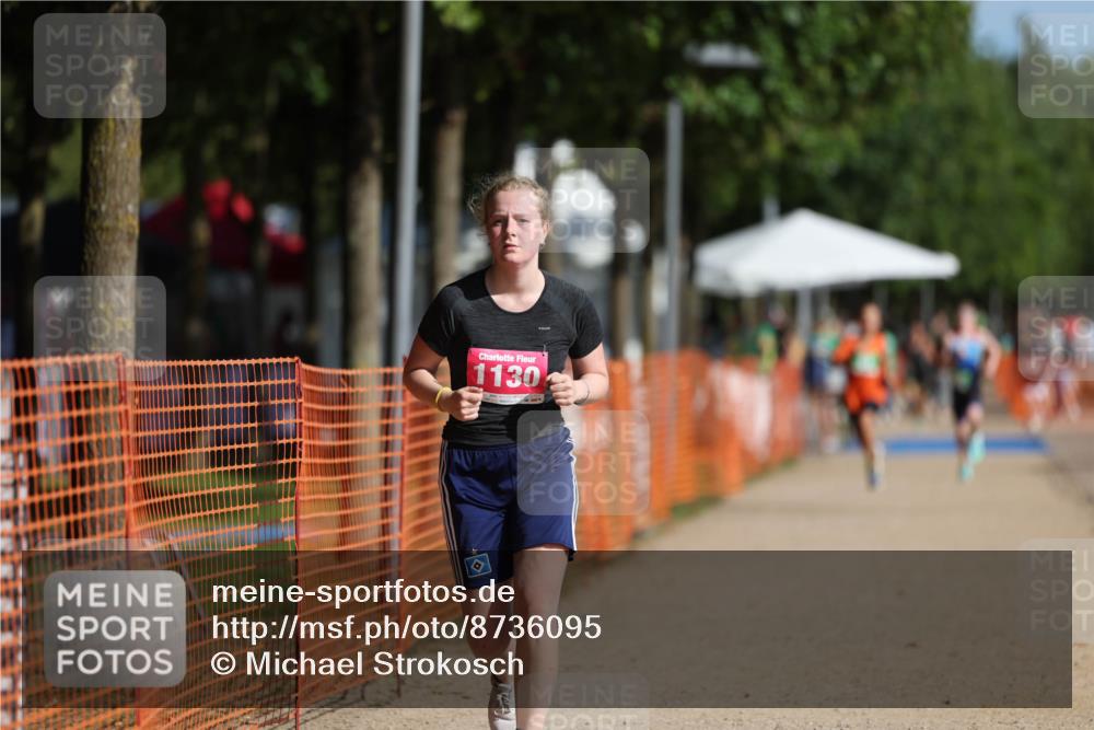 07.09.2025 - 19. Norderstedt Triathlon Michael Strokosch http://msf.ph/oto/8736095 07.09.2025 10:52:20 Laufen 86, 1130 meine-sportfotos.de