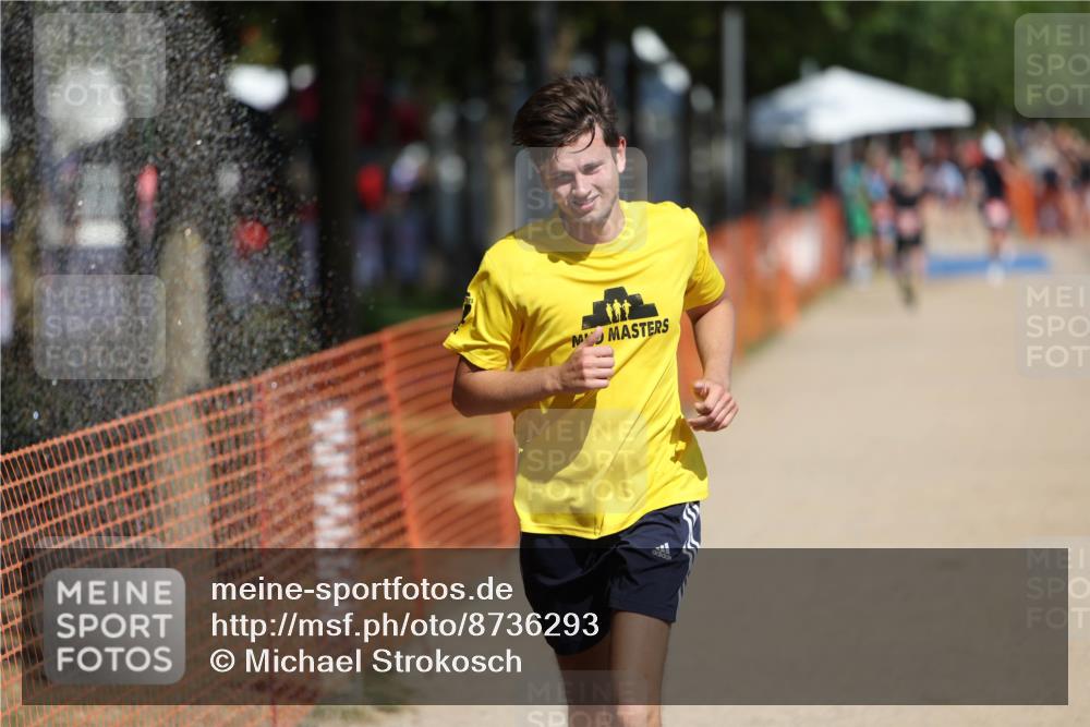 07.09.2025 - 19. Norderstedt Triathlon Michael Strokosch http://msf.ph/oto/8736293 07.09.2025 12:23:24 Laufen 148, 228 meine-sportfotos.de