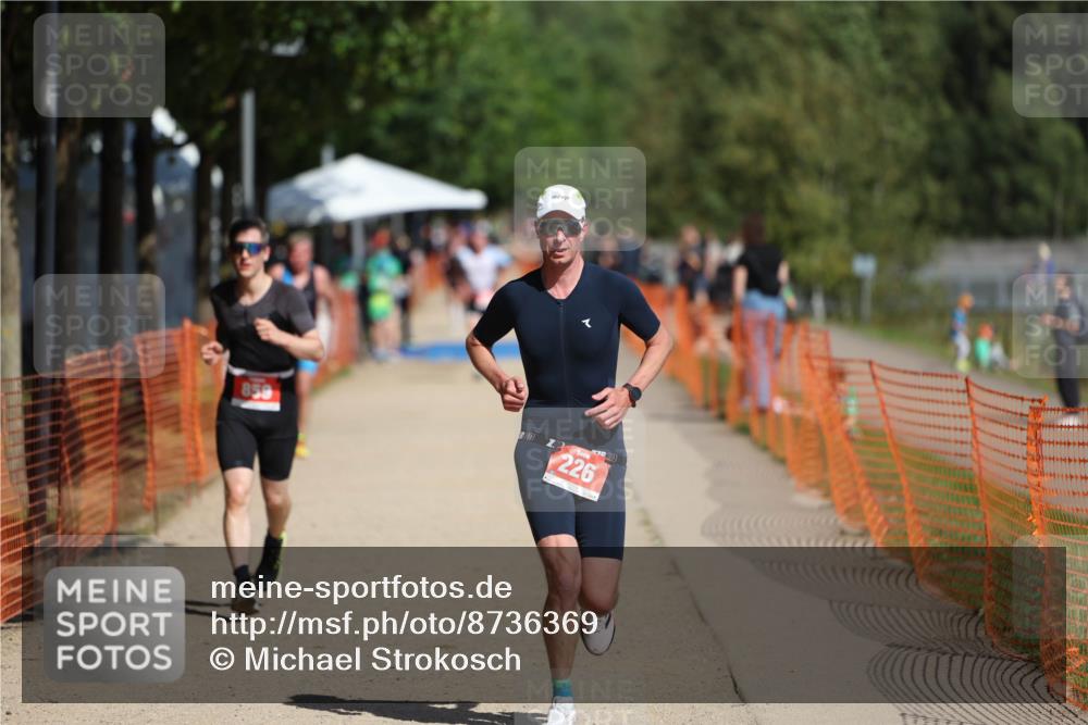 07.09.2025 - 19. Norderstedt Triathlon Michael Strokosch http://msf.ph/oto/8736369 07.09.2025 12:23:36 Laufen 226, 859 meine-sportfotos.de