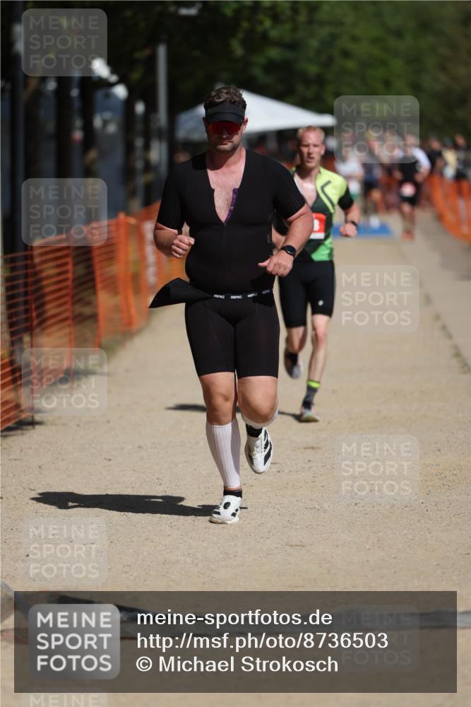 07.09.2025 - 19. Norderstedt Triathlon Michael Strokosch http://msf.ph/oto/8736503 07.09.2025 12:23:59 Laufen 138, 281 meine-sportfotos.de