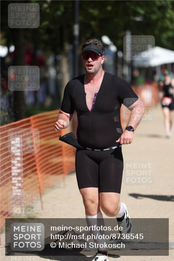 07.09.2025 - 19. Norderstedt Triathlon Michael Strokosch http://msf.ph/oto/8736545 07.09.2025 12:24:00 Laufen 138, 281 meine-sportfotos.de