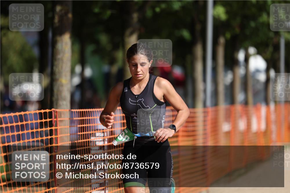 07.09.2025 - 19. Norderstedt Triathlon Michael Strokosch http://msf.ph/oto/8736579 07.09.2025 10:52:39 Laufen 690 meine-sportfotos.de
