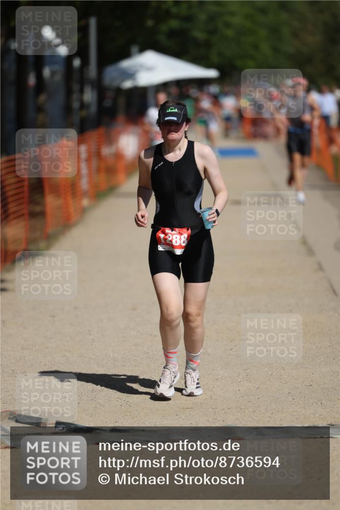 07.09.2025 - 19. Norderstedt Triathlon Michael Strokosch http://msf.ph/oto/8736594 07.09.2025 12:24:08 Laufen 151, 1288 meine-sportfotos.de