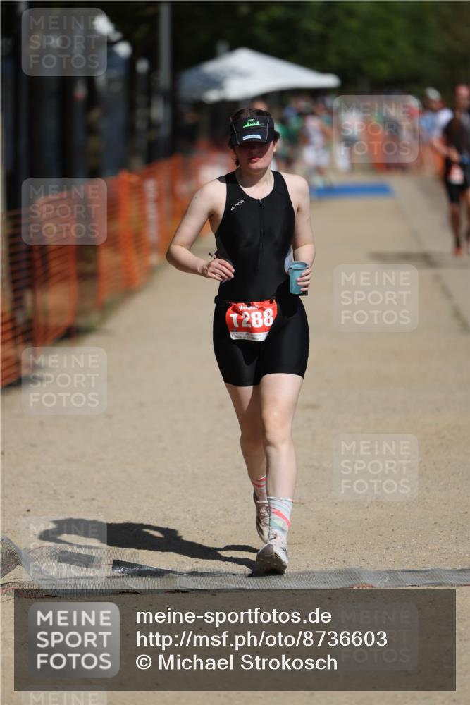 07.09.2025 - 19. Norderstedt Triathlon Michael Strokosch http://msf.ph/oto/8736603 07.09.2025 12:24:09 Laufen 151, 1288 meine-sportfotos.de