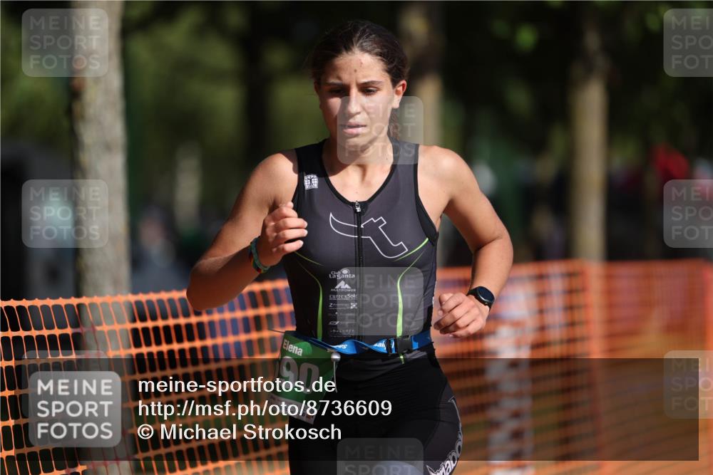 07.09.2025 - 19. Norderstedt Triathlon Michael Strokosch http://msf.ph/oto/8736609 07.09.2025 10:52:39 Laufen 690 meine-sportfotos.de