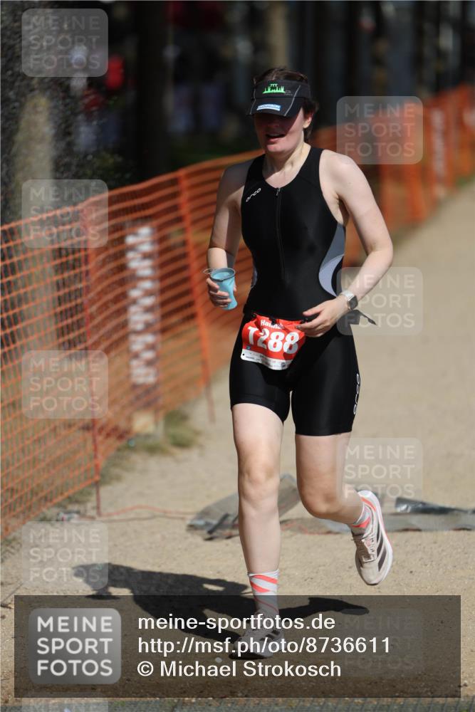 07.09.2025 - 19. Norderstedt Triathlon Michael Strokosch http://msf.ph/oto/8736611 07.09.2025 12:24:10 Laufen 151, 1288 meine-sportfotos.de