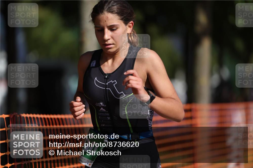 07.09.2025 - 19. Norderstedt Triathlon Michael Strokosch http://msf.ph/oto/8736620 07.09.2025 10:52:40 Laufen 690 meine-sportfotos.de