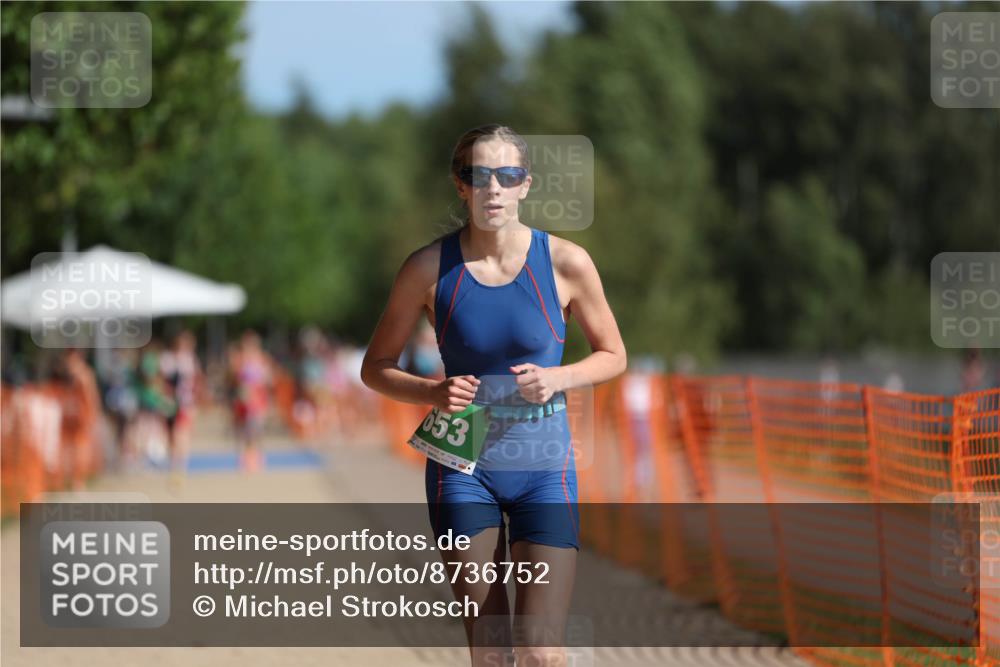 07.09.2025 - 19. Norderstedt Triathlon Michael Strokosch http://msf.ph/oto/8736752 07.09.2025 10:53:33 Laufen 653, 684 meine-sportfotos.de