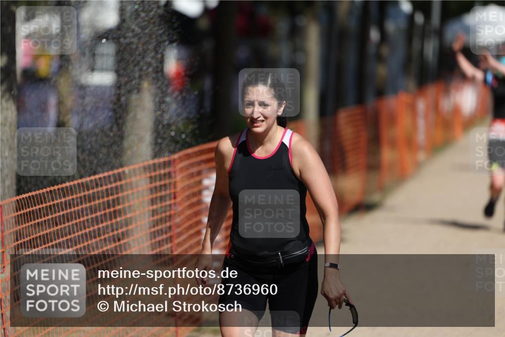07.09.2025 - 19. Norderstedt Triathlon Michael Strokosch http://msf.ph/oto/8736960 07.09.2025 12:25:15 Laufen 299, 1367, 1380 meine-sportfotos.de