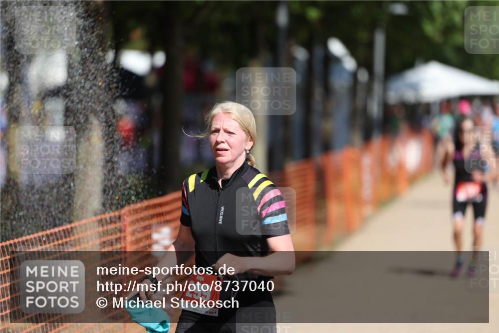 07.09.2025 - 19. Norderstedt Triathlon Michael Strokosch http://msf.ph/oto/8737040 07.09.2025 12:25:20 Laufen 299, 1327, 1367 meine-sportfotos.de