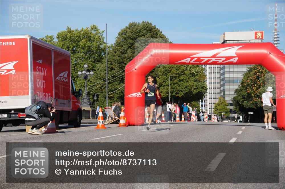 07.09.2025 - BARMER Alsterlauf Yannick Fuchs http://msf.ph/oto/8737113 07.09.2025 09:22:59 Laufen 1 meine-sportfotos.de