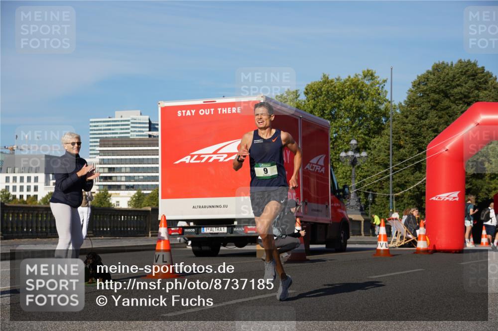 07.09.2025 - BARMER Alsterlauf Yannick Fuchs http://msf.ph/oto/8737185 07.09.2025 09:23:01 Laufen 9, 1 meine-sportfotos.de
