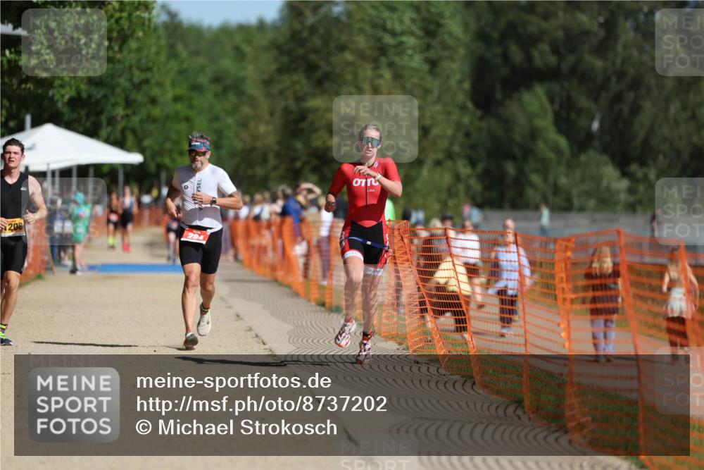 07.09.2025 - 19. Norderstedt Triathlon Michael Strokosch http://msf.ph/oto/8737202 07.09.2025 11:48:41 Laufen 231, 284, 1208, 1341 meine-sportfotos.de