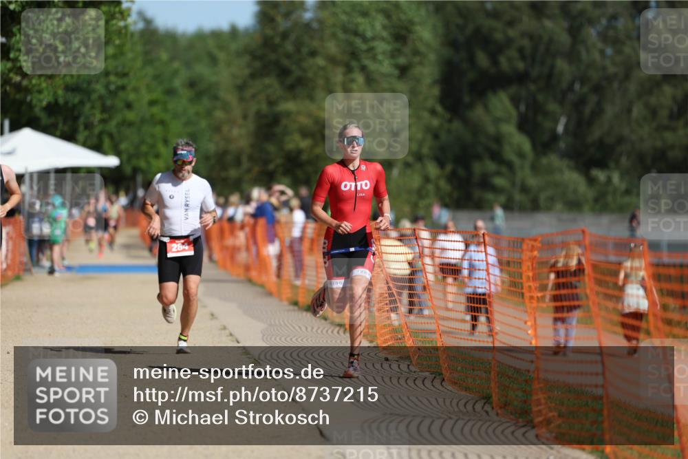 07.09.2025 - 19. Norderstedt Triathlon Michael Strokosch http://msf.ph/oto/8737215 07.09.2025 11:48:42 Laufen 231, 284, 1208 meine-sportfotos.de
