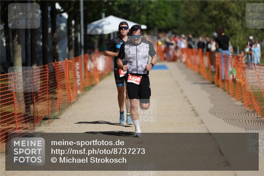 07.09.2025 - 19. Norderstedt Triathlon Michael Strokosch http://msf.ph/oto/8737273 07.09.2025 12:25:47 Laufen 824, 1378 meine-sportfotos.de