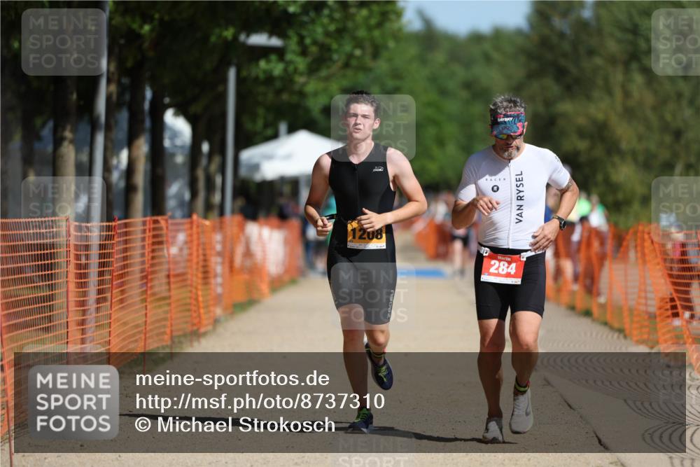07.09.2025 - 19. Norderstedt Triathlon Michael Strokosch http://msf.ph/oto/8737310 07.09.2025 11:48:45 Laufen 231, 284, 1208 meine-sportfotos.de