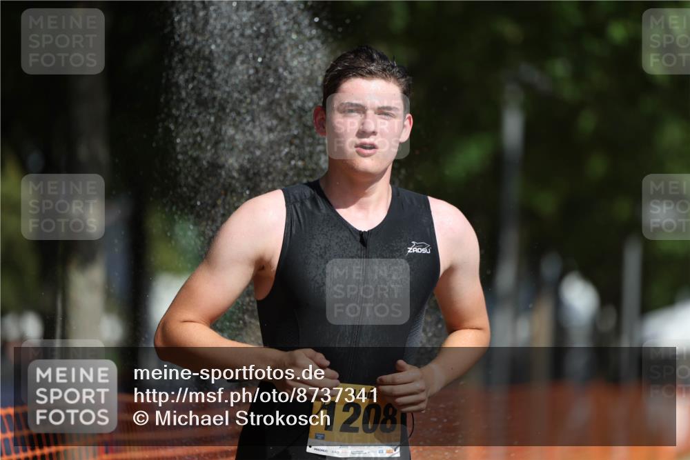 07.09.2025 - 19. Norderstedt Triathlon Michael Strokosch http://msf.ph/oto/8737341 07.09.2025 11:48:49 Laufen 231, 284, 1208 meine-sportfotos.de