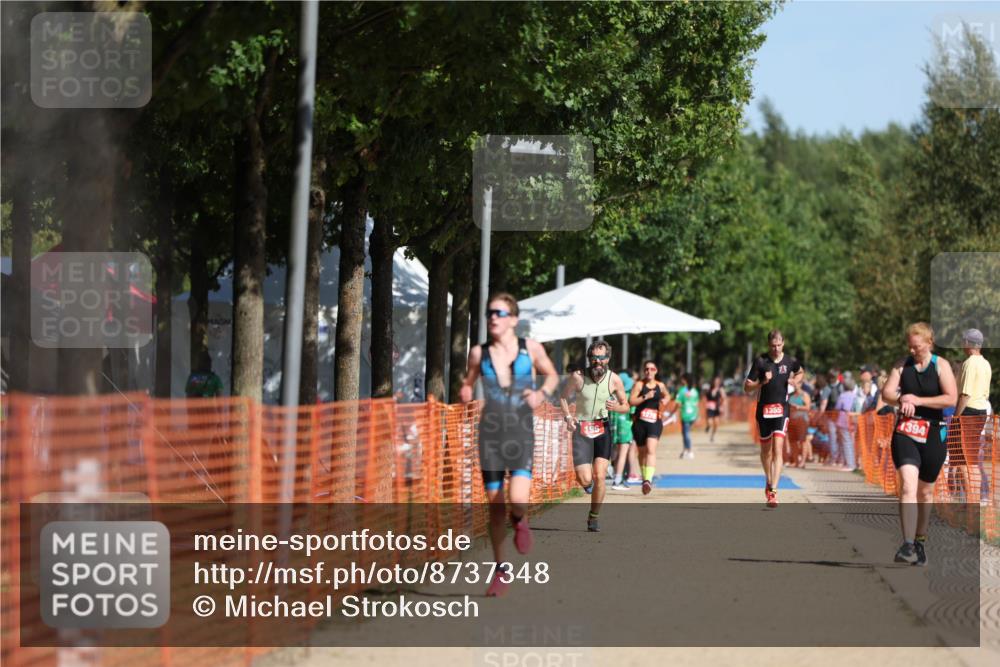07.09.2025 - 19. Norderstedt Triathlon Michael Strokosch http://msf.ph/oto/8737348 07.09.2025 11:48:56 Laufen 196, 1171, 1394 meine-sportfotos.de