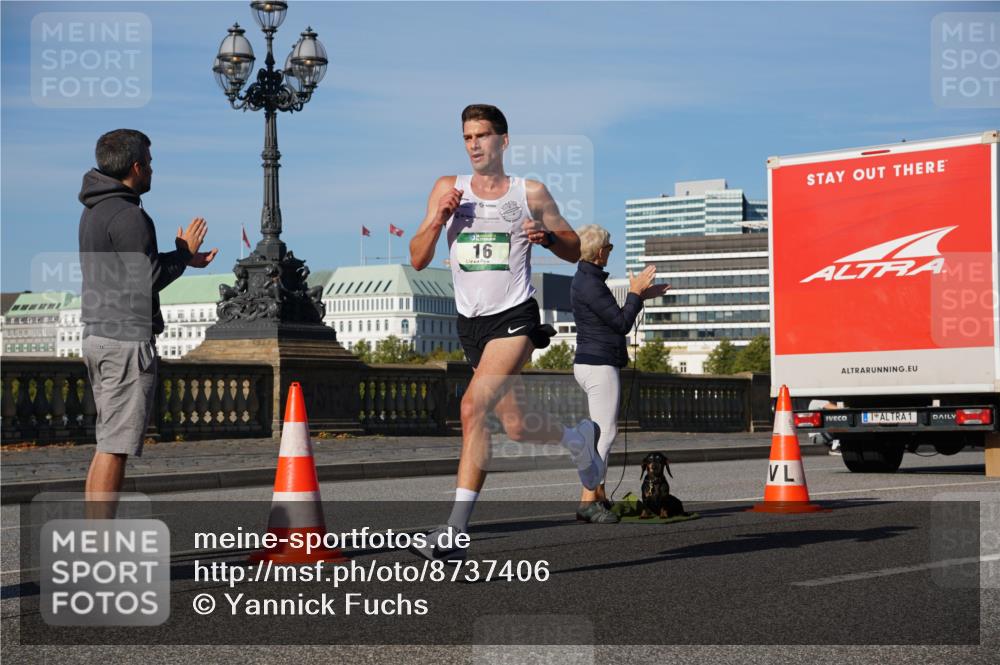 07.09.2025 - BARMER Alsterlauf Yannick Fuchs http://msf.ph/oto/8737406 07.09.2025 09:23:44 Laufen 16, 1 meine-sportfotos.de