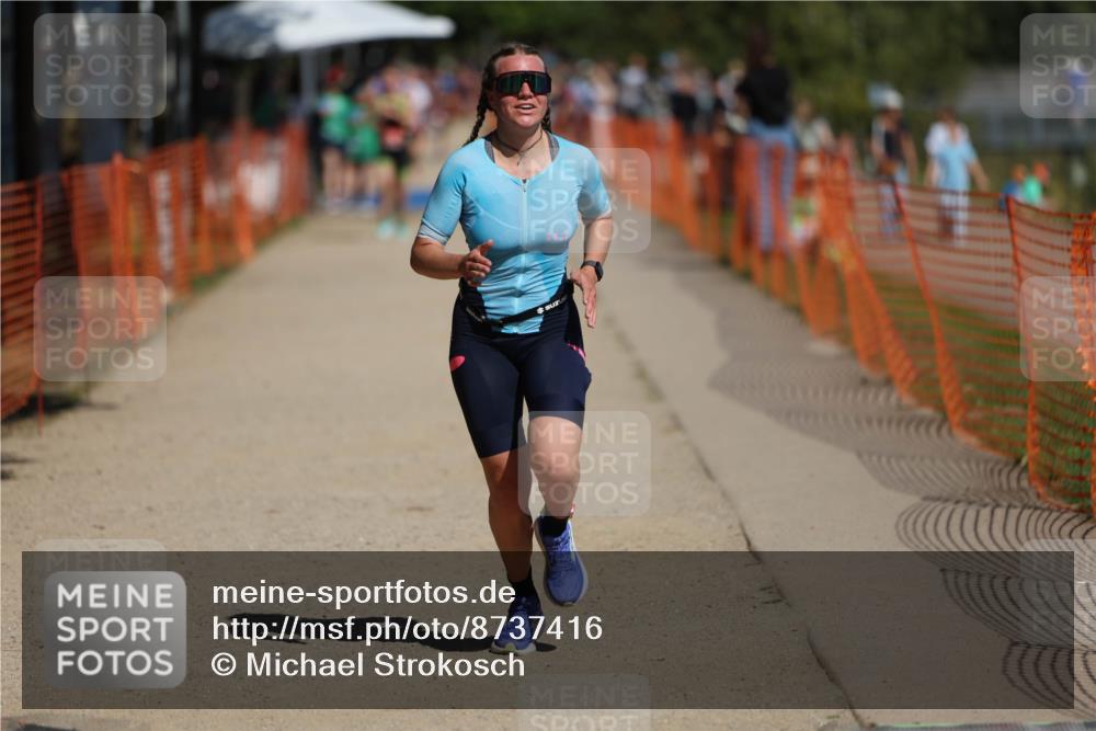 07.09.2025 - 19. Norderstedt Triathlon Michael Strokosch http://msf.ph/oto/8737416 07.09.2025 12:25:58 Laufen 699 meine-sportfotos.de