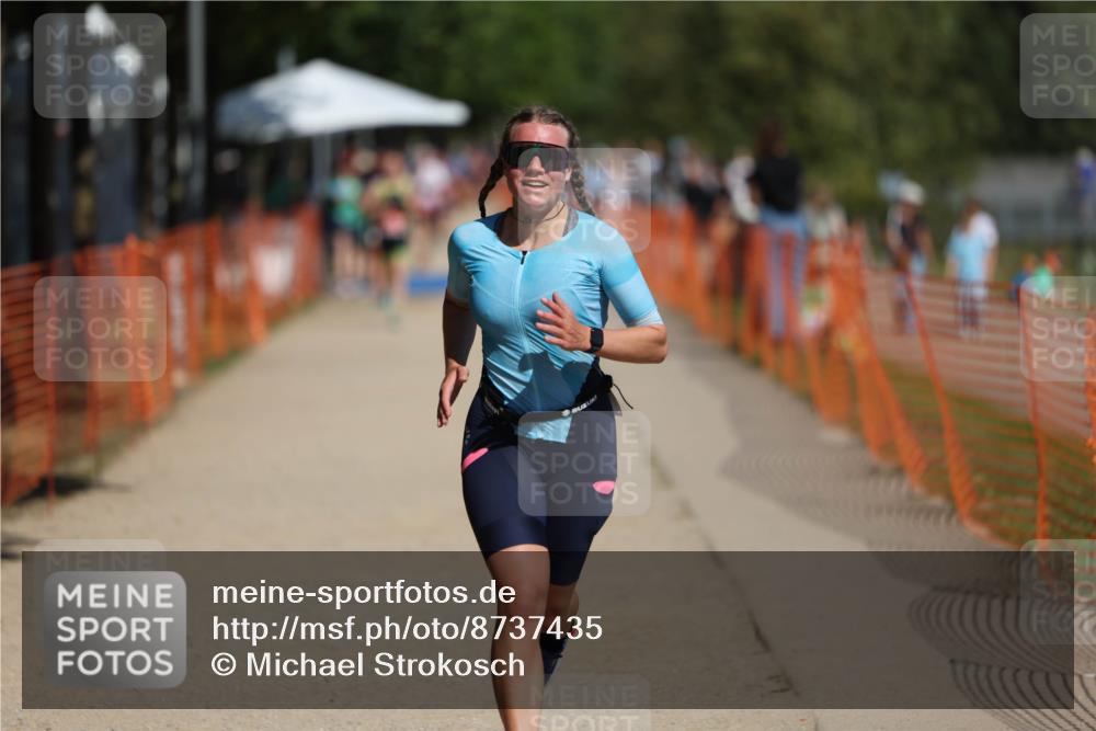 07.09.2025 - 19. Norderstedt Triathlon Michael Strokosch http://msf.ph/oto/8737435 07.09.2025 12:25:58 Laufen 699 meine-sportfotos.de