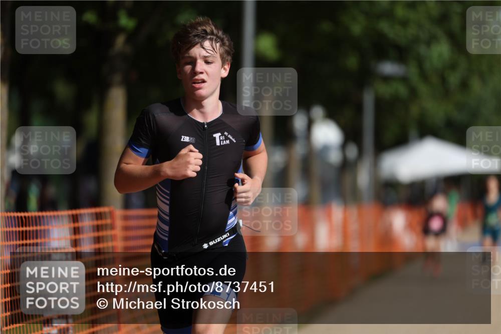 07.09.2025 - 19. Norderstedt Triathlon Michael Strokosch http://msf.ph/oto/8737451 07.09.2025 10:53:57 Laufen 87, 93, 118 meine-sportfotos.de