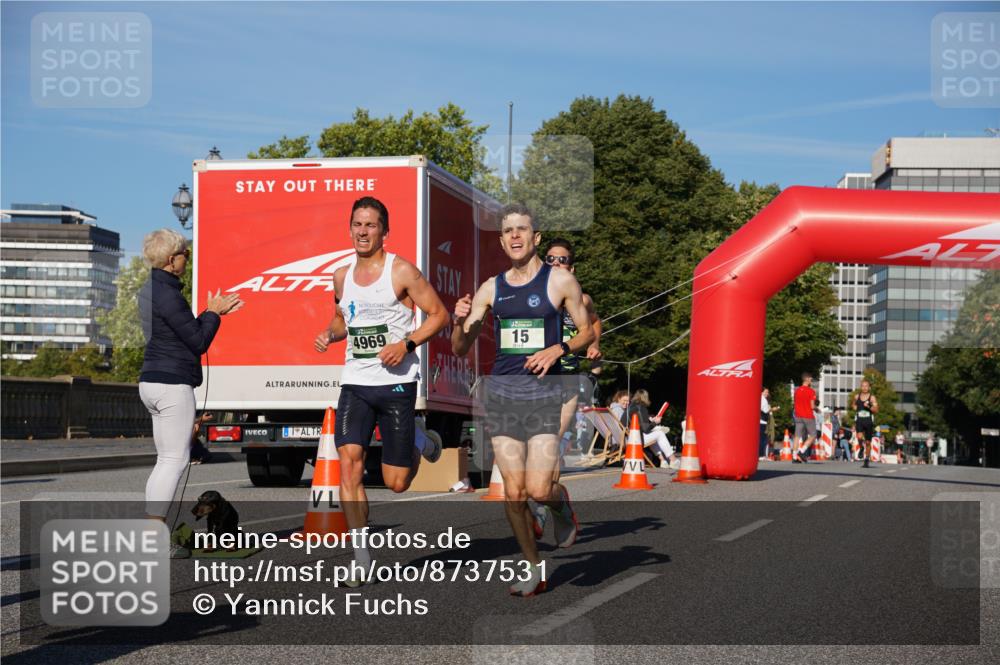 07.09.2025 - BARMER Alsterlauf Yannick Fuchs http://msf.ph/oto/8737531 07.09.2025 09:23:53 Laufen 30, 15, 4969 meine-sportfotos.de