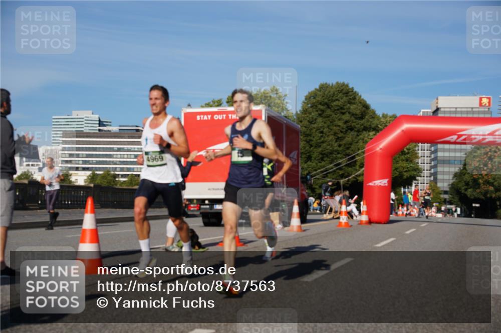 07.09.2025 - BARMER Alsterlauf Yannick Fuchs http://msf.ph/oto/8737563 07.09.2025 09:23:53 Laufen 4969 meine-sportfotos.de