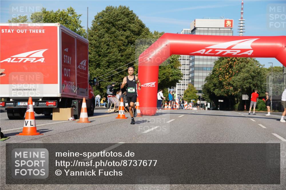 07.09.2025 - BARMER Alsterlauf Yannick Fuchs http://msf.ph/oto/8737677 07.09.2025 09:23:58 Laufen 10 meine-sportfotos.de