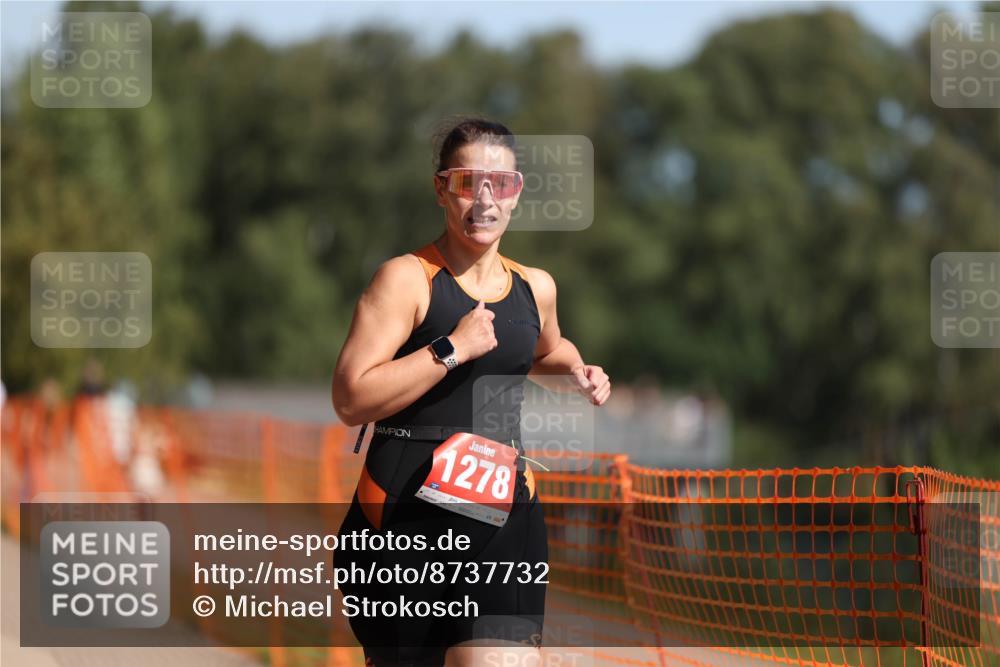 07.09.2025 - 19. Norderstedt Triathlon Michael Strokosch http://msf.ph/oto/8737732 07.09.2025 11:49:15 Laufen 1278 meine-sportfotos.de