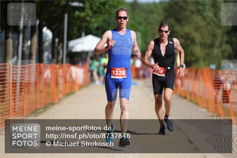 07.09.2025 - 19. Norderstedt Triathlon Michael Strokosch http://msf.ph/oto/8737846 07.09.2025 11:49:33 Laufen 774, 1228 meine-sportfotos.de