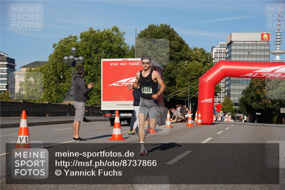 07.09.2025 - BARMER Alsterlauf Yannick Fuchs http://msf.ph/oto/8737866 07.09.2025 09:24:49 Laufen 8153, 1 meine-sportfotos.de