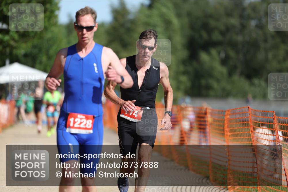07.09.2025 - 19. Norderstedt Triathlon Michael Strokosch http://msf.ph/oto/8737888 07.09.2025 11:49:35 Laufen 774, 1228 meine-sportfotos.de