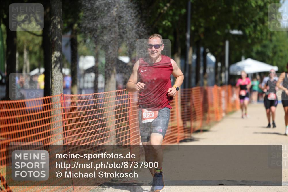 07.09.2025 - 19. Norderstedt Triathlon Michael Strokosch http://msf.ph/oto/8737900 07.09.2025 12:28:54 Laufen 184, 267, 823, 1358 meine-sportfotos.de