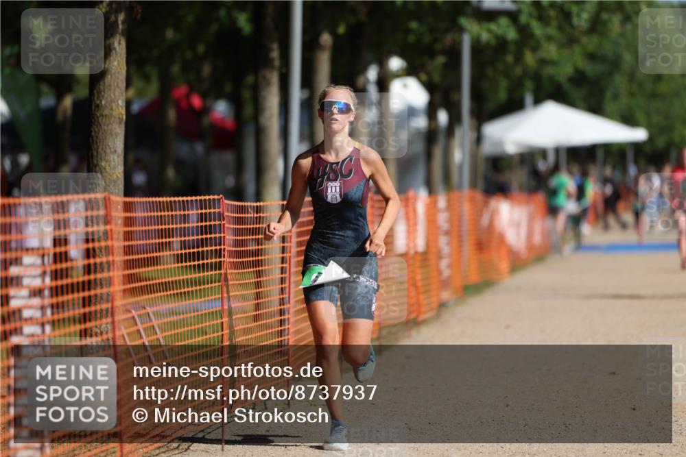 07.09.2025 - 19. Norderstedt Triathlon Michael Strokosch http://msf.ph/oto/8737937 07.09.2025 10:54:18 Laufen 657 meine-sportfotos.de