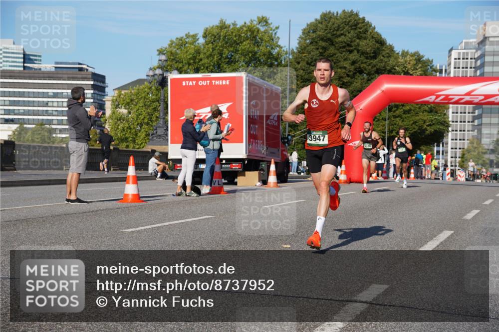 07.09.2025 - BARMER Alsterlauf Yannick Fuchs http://msf.ph/oto/8737952 07.09.2025 09:25:20 Laufen 3947, 4370 meine-sportfotos.de