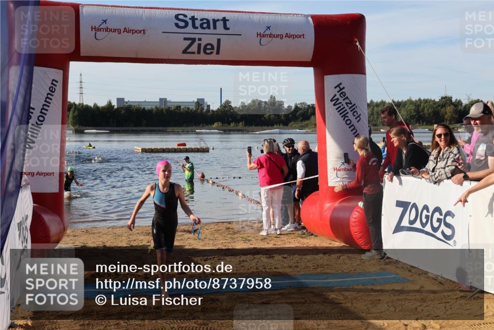07.09.2025 - 19. Norderstedt Triathlon Luisa Fischer http://msf.ph/oto/8737958 07.09.2025 09:02:01 Schwimmen 1, 44, 50 meine-sportfotos.de