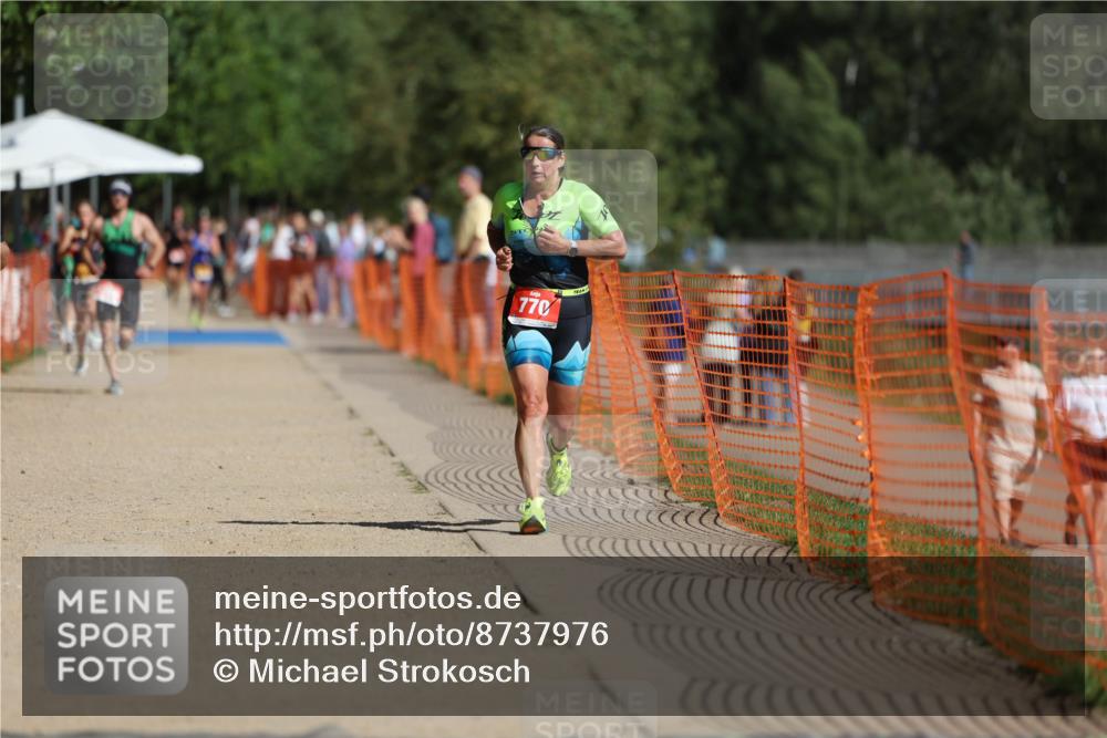 07.09.2025 - 19. Norderstedt Triathlon Michael Strokosch http://msf.ph/oto/8737976 07.09.2025 11:49:42 Laufen 770, 1184 meine-sportfotos.de