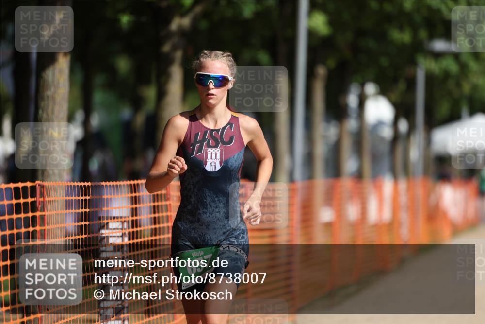 07.09.2025 - 19. Norderstedt Triathlon Michael Strokosch http://msf.ph/oto/8738007 07.09.2025 10:54:20 Laufen 657 meine-sportfotos.de