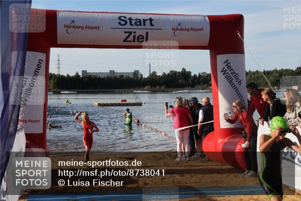 07.09.2025 - 19. Norderstedt Triathlon Luisa Fischer http://msf.ph/oto/8738041 07.09.2025 09:02:07 Schwimmen 1, 4, 44, 46, 50 meine-sportfotos.de