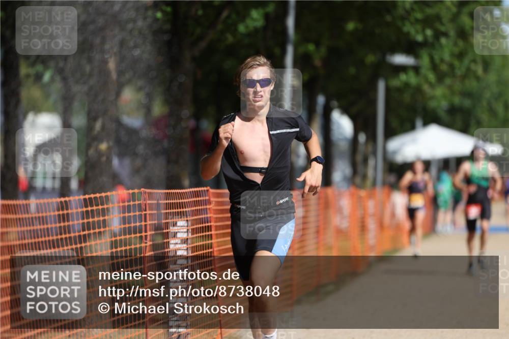 07.09.2025 - 19. Norderstedt Triathlon Michael Strokosch http://msf.ph/oto/8738048 07.09.2025 11:49:45 Laufen 770, 1160, 1184, 1383 meine-sportfotos.de